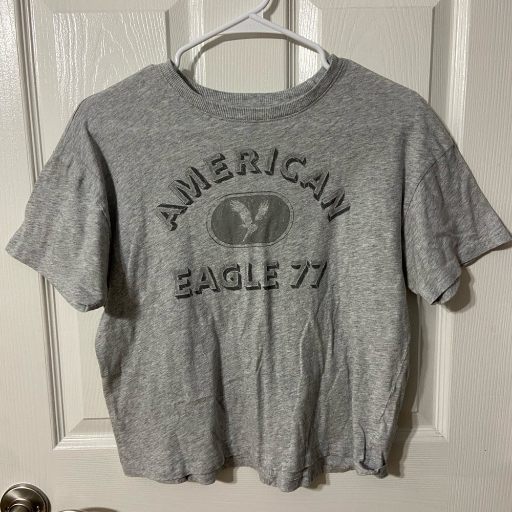 NWOT American Eagle Outfitters Gray Short Sleeve Tee